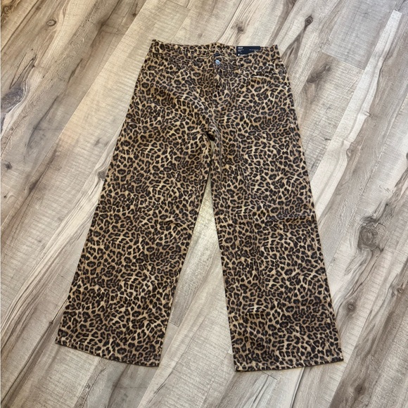 Women’s American Eagle Leopard Low Rise Baggy Wide-Leg Jeans - Picture 4 of 6